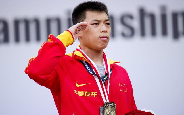 奥运会足球冠军有几个金牌?这事儿还真有点绕 奥运会足球冠军有几个金牌?这事儿还真有点绕