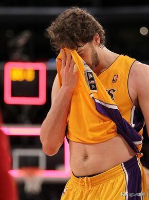 约基奇弹跳数据,为什么人类五花肉精华飞不起来,依然是MVP? 约基奇弹跳数据,为什么人类五花肉精华飞不起来,依然是MVP?